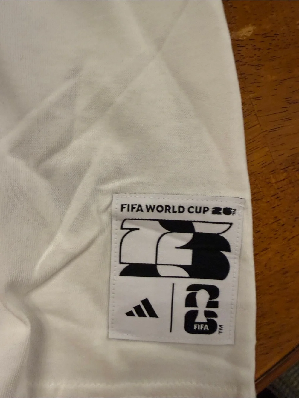 adidas White FIFA Los Angeles Graphic Short Sleeve Tee xxl